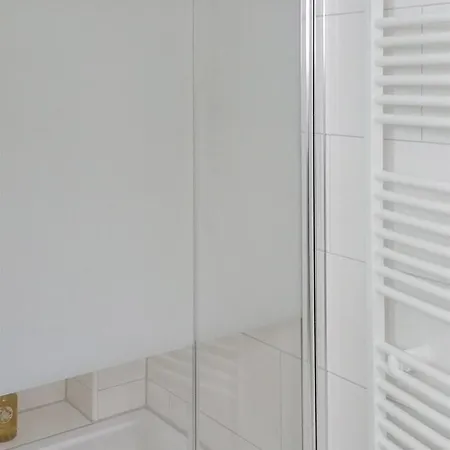 Am Wiesengrund Haushaelfte 14 *